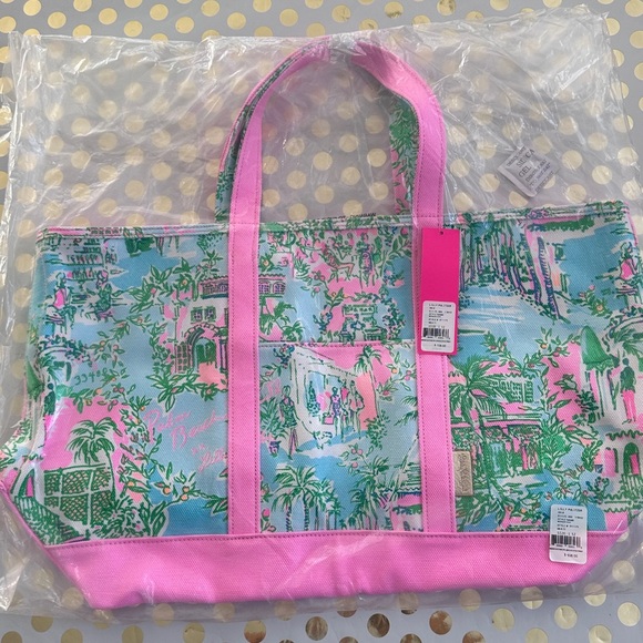 Lilly Pulitzer Handbags - Lilly Pulitzer Pink and Green Tropical Tote